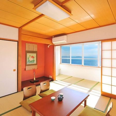 Onsen Hostel Hinoemi Atami  Kültér fotó