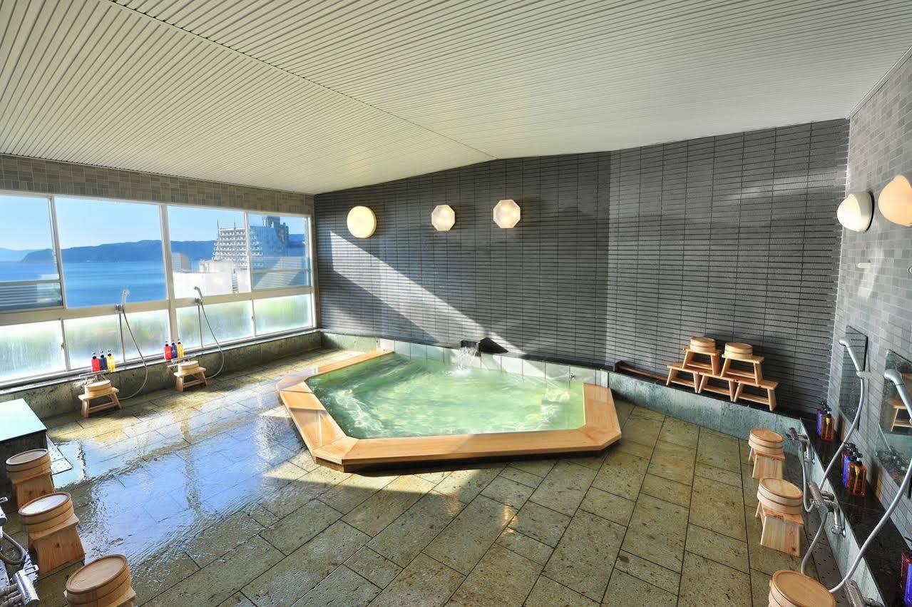 Onsen Hostel Hinoemi Atami  Kültér fotó