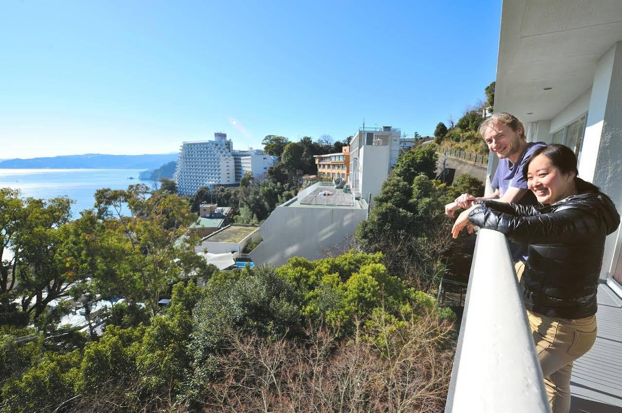 Onsen Hostel Hinoemi Atami  Kültér fotó